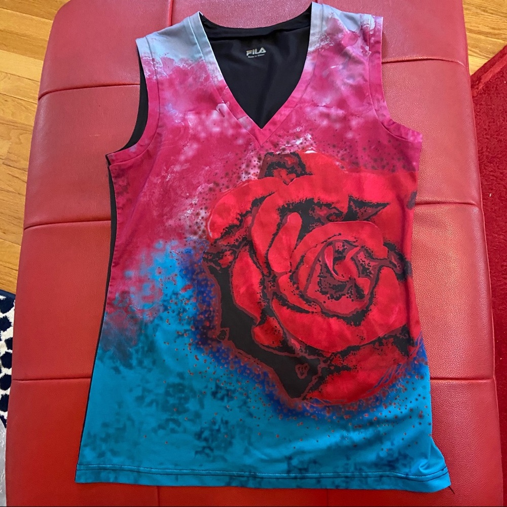 ✨HP✨ Fila v-neck multicolor rose workout tank muscle tee